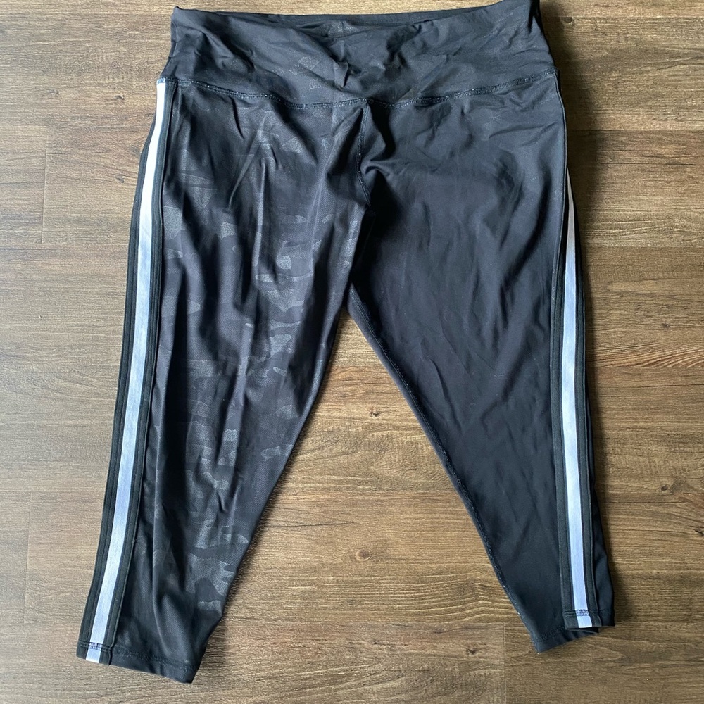 Lola Getts Camo Leggings